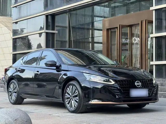 Nissan Teana — Фото автомобиля 7