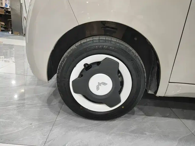Wuling Hongguang Mini EV — Фото автомобиля 22