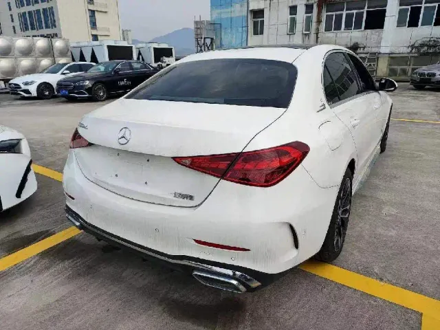 Mercedes-Benz C-Class — Фото автомобиля 2