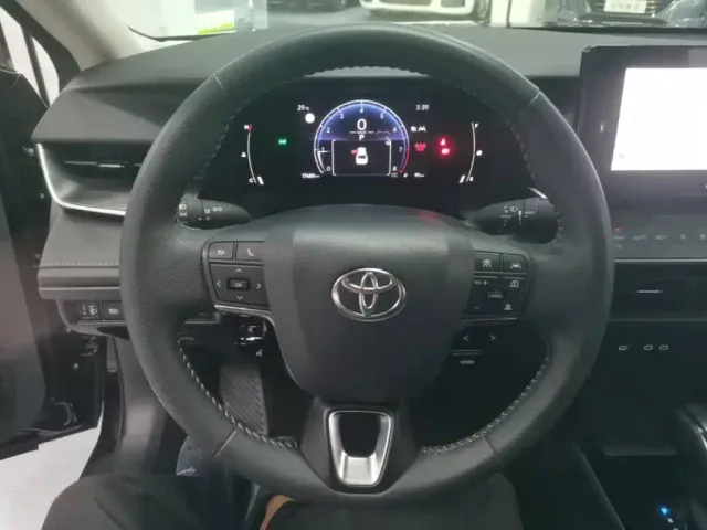 Toyota Camry — Фото автомобиля 6