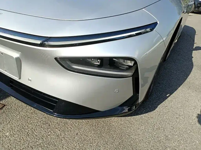 Xpeng P7+ — Фото автомобиля 23