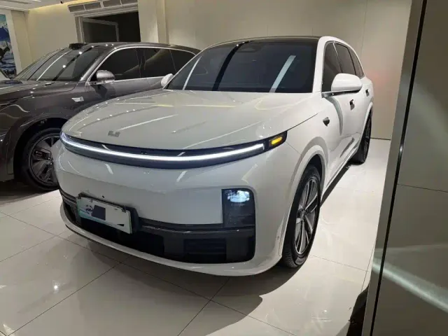 Фотография автомобиля — Li Auto L7
