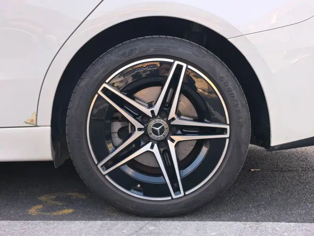 Mercedes-Benz C-Class — Фото автомобиля 20