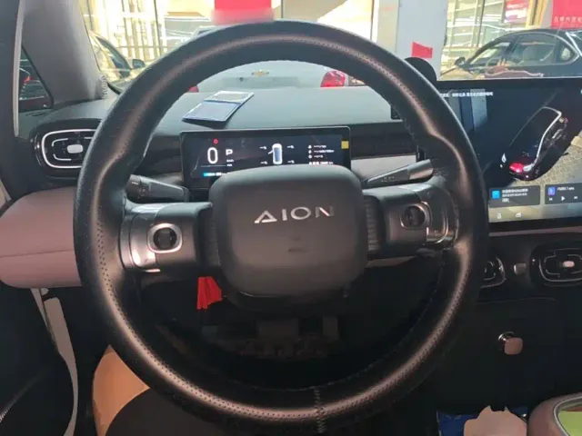 GAC Aion UT — Фото автомобиля 10
