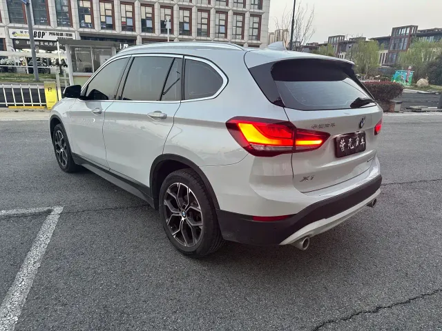 BMW X1 — Фото автомобиля 10