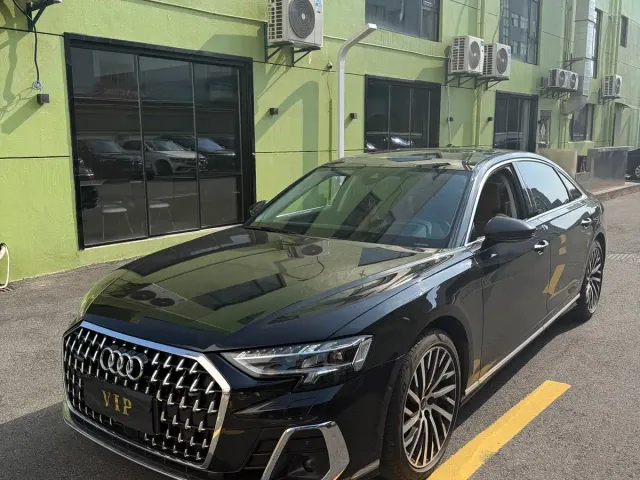 Audi A8 — Фото автомобиля 3