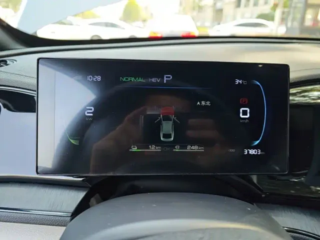 BYD Qin PLUS — Фото автомобиля 11