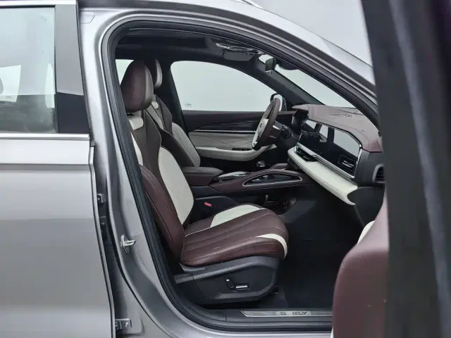 Geely Xingyue L — Фото автомобиля 23
