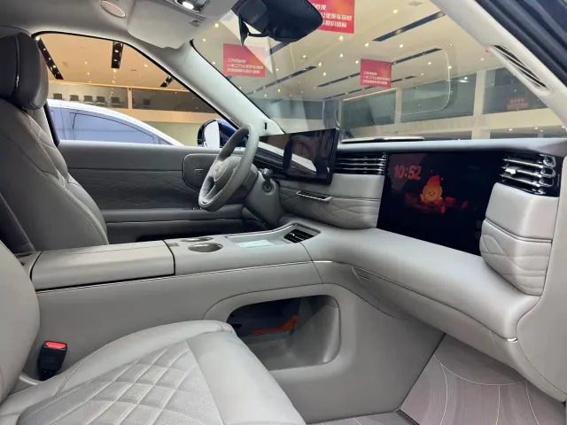 IM Motors LS9 — Фото автомобиля 10