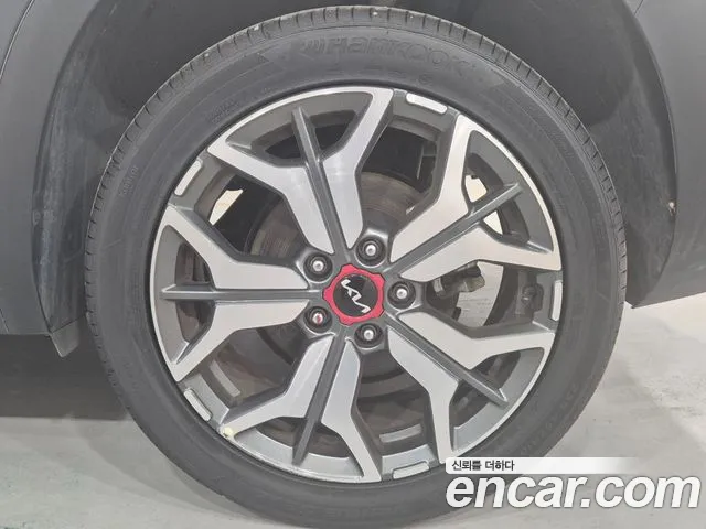 Kia Seltos Seltos Бензин 1.6 турбо 2WD — Фото автомобиля 5