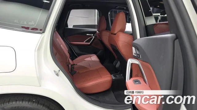 BMW X1 U11 — Фото автомобиля 18