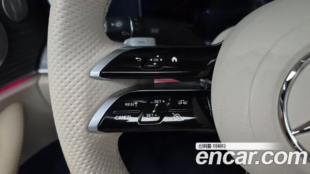 Mercedes-Benz E-Class — Фото автомобиля 14