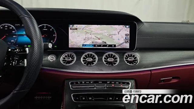 Mercedes-Benz CLS-Class — Фото автомобиля 14