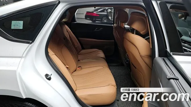 Genesis G80 Бензин 2.5 турбо AWD — Фото автомобиля 11