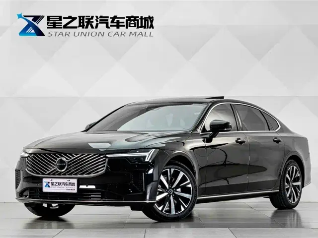 Фотография автомобиля — Volvo S90