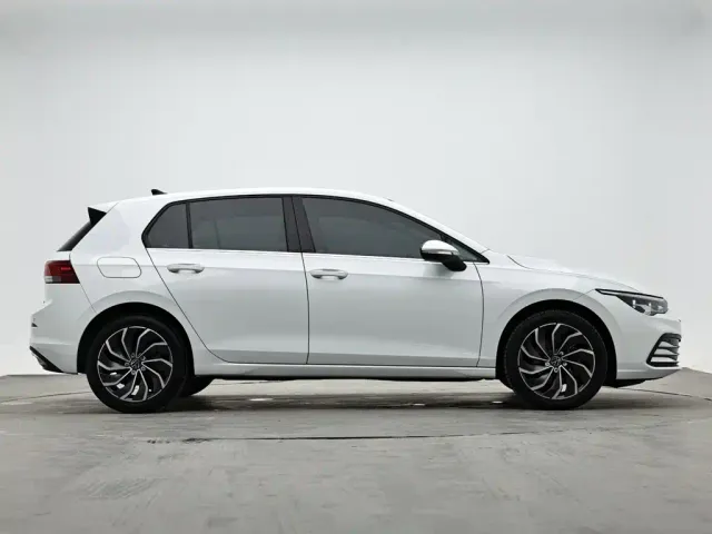 Volkswagen Golf — Фото автомобиля 6