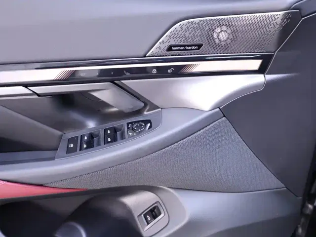 BMW 5 Series — Фото автомобиля 17
