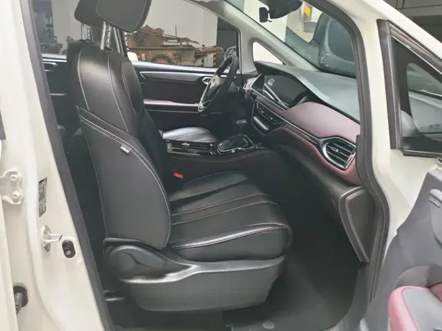 GAC Trumpchi M6 — Фото автомобиля 8