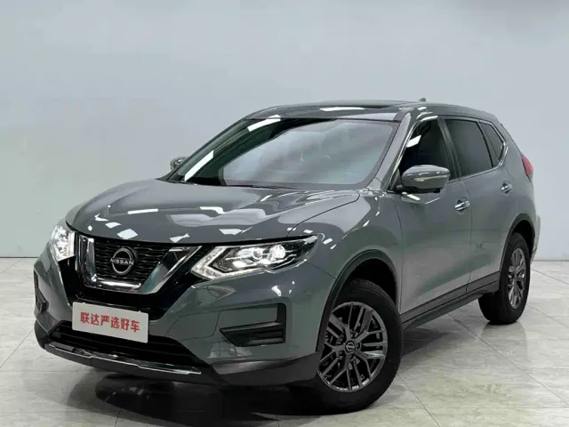 Nissan X-Trail — Фото автомобиля 2