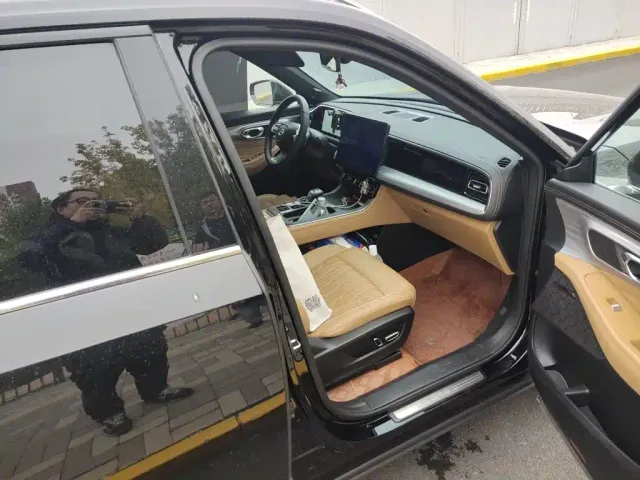 GAC Trumpchi GS8 — Фото автомобиля 19