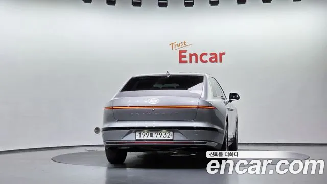 Hyundai Grandeur GN7 — Фото автомобиля 4