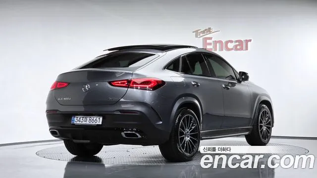 Mercedes-Benz GLE-Class — Фото автомобиля 2