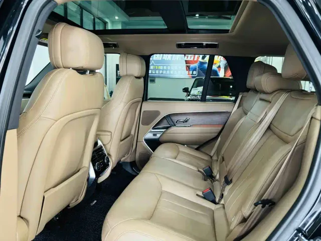 Land Rover Range Rover — Фото автомобиля 16