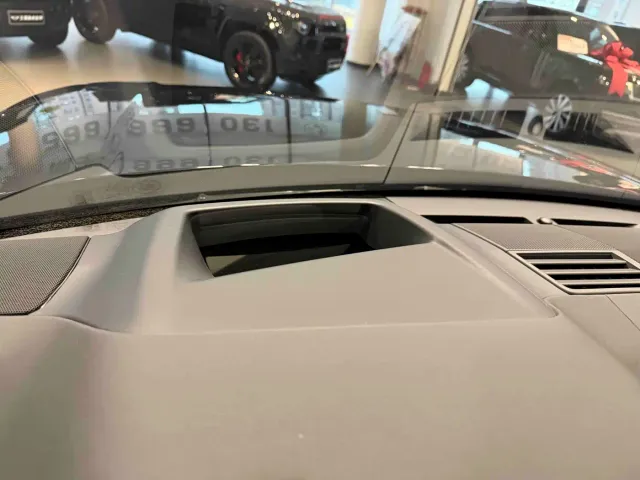 Land Rover Range Rover — Фото автомобиля 20