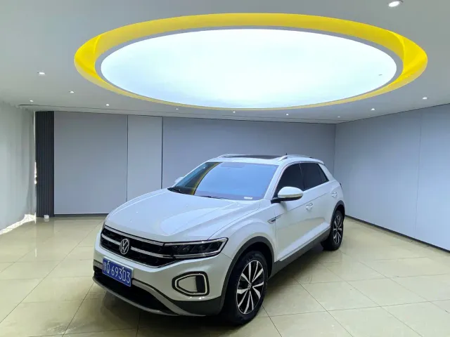 Фотография автомобиля — Volkswagen T-Roc