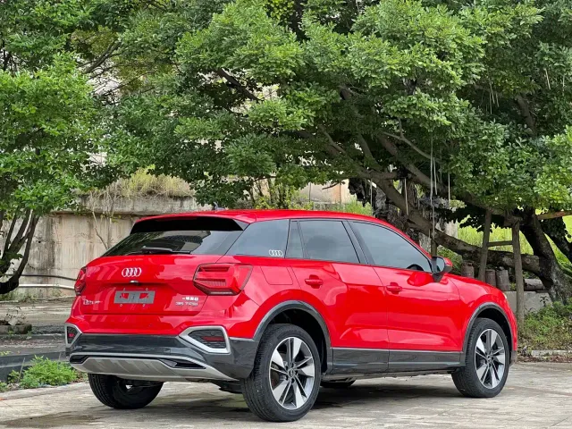 Audi Q2L — Фото автомобиля 15