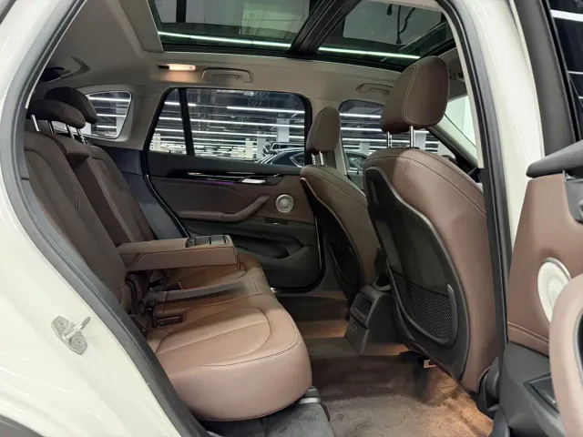 BMW X1 — Фото автомобиля 14