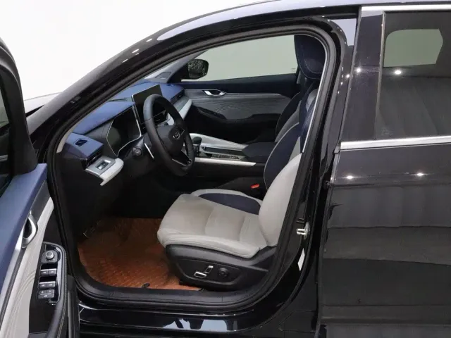 Geely Xingrui — Фото автомобиля 10