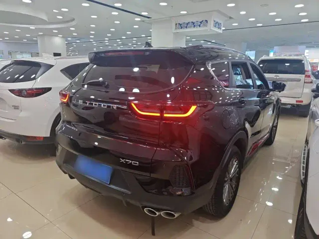 Jetour X70 — Фото автомобиля 4