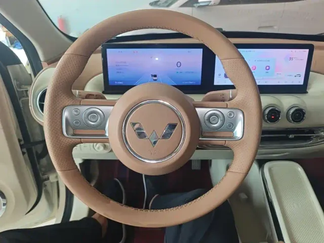 Wuling Bingo — Фото автомобиля 6
