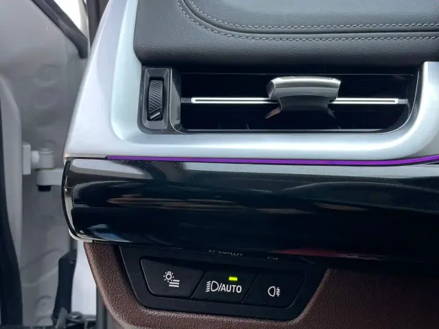 BMW X1 — Фото автомобиля 11