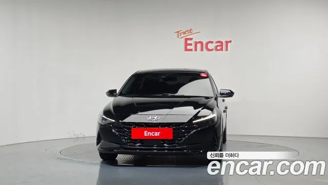 Hyundai Avante — Фото автомобиля 3