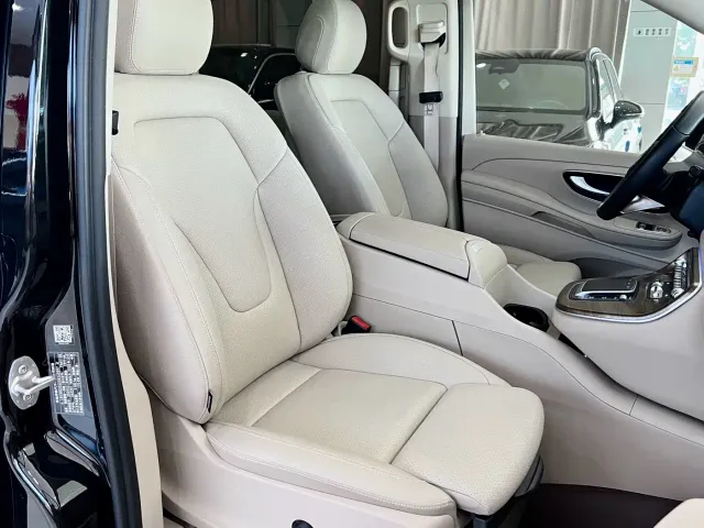 Mercedes-Benz V-Class — Фото автомобиля 8