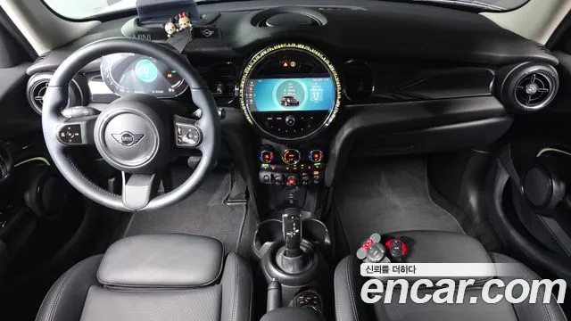 Mini Cooper Cooper 5 дверей Classic — Фото автомобиля 7