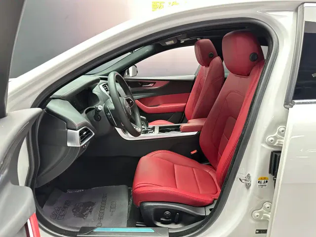 Jaguar XEL — Фото автомобиля 7