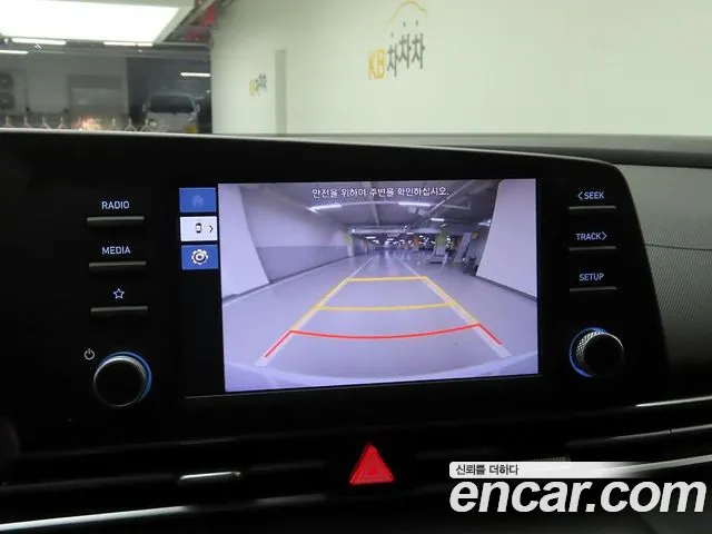 Hyundai Avante CN7 — Фото автомобиля 16