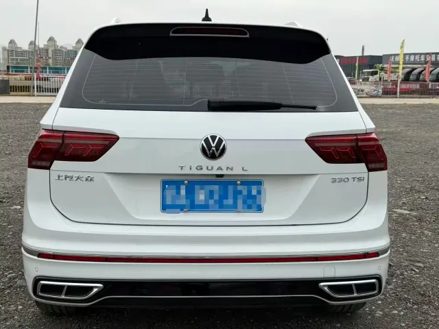 Volkswagen Tiguan L — Фото автомобиля 14
