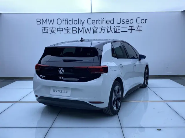 Volkswagen ID.3 — Фото автомобиля 5