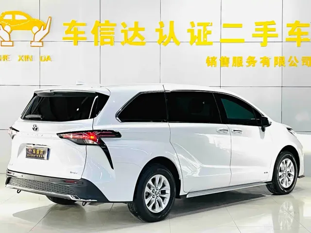 Toyota Granvia — Фото автомобиля 3