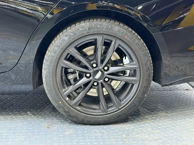 Cadillac CT4 — Фото автомобиля 9