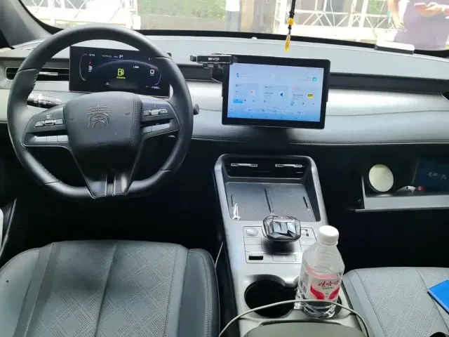 BYD Qin PLUS — Фото автомобиля 10