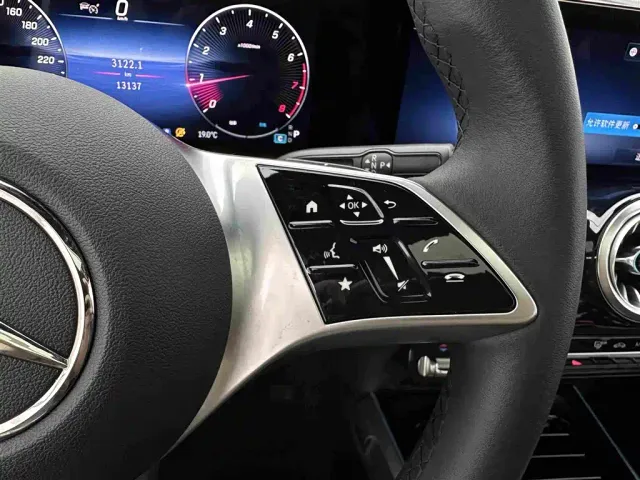 Mercedes-Benz GLB-Class — Фото автомобиля 25