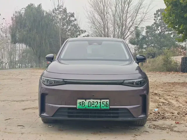 Leapmotor C10 — Фото автомобиля 2