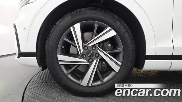 Genesis GV70 — Фото автомобиля 5