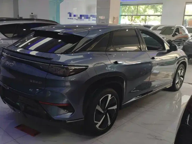 BYD Sealion 07 EV — Фото автомобиля 6