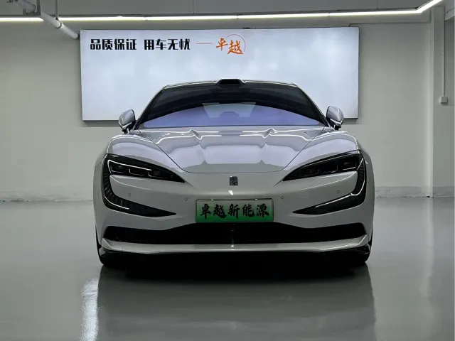 BYD U7 — Фото автомобиля 2